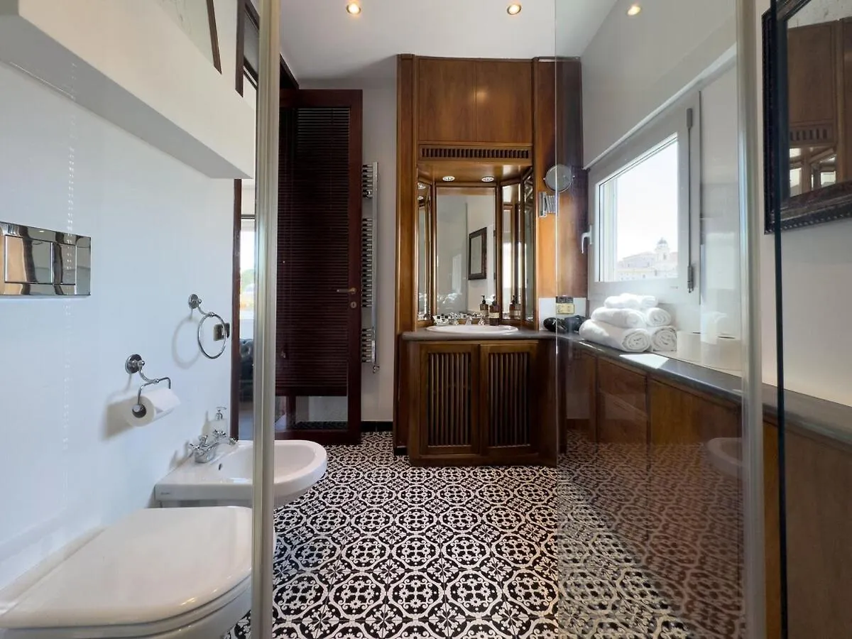 Chasing The Stars Spanish Steps Boutique Suite Rome Apartment